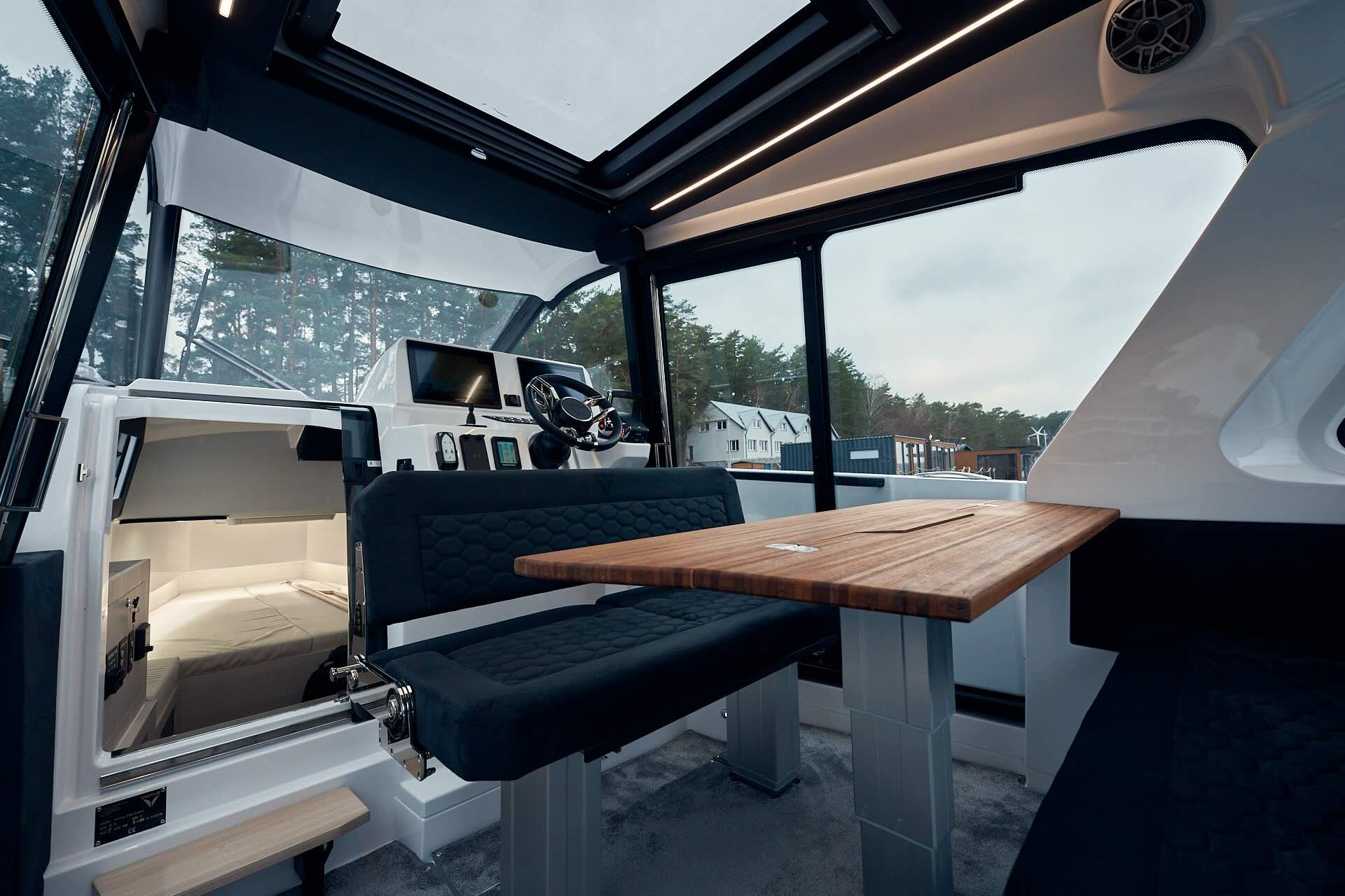 Wheelhouse seating and table